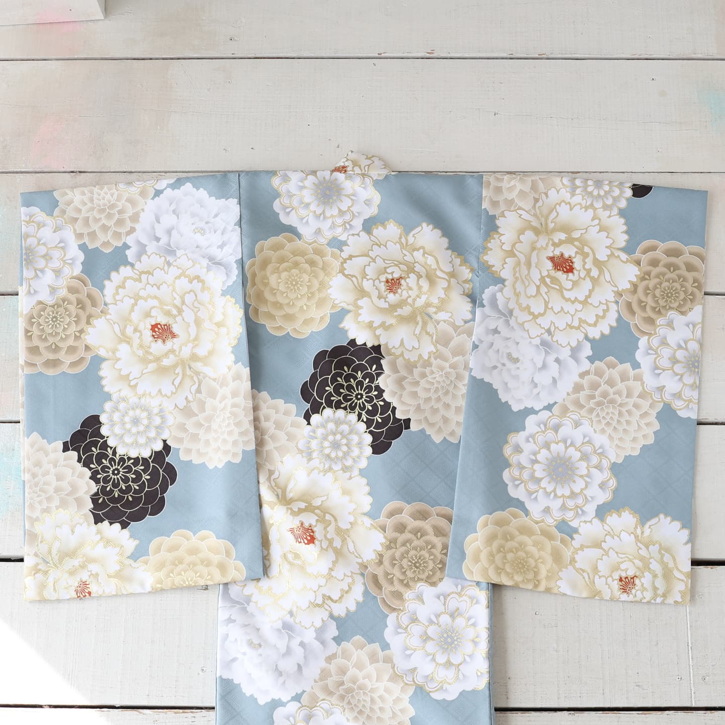 お宮参り撮影用青の花柄産着