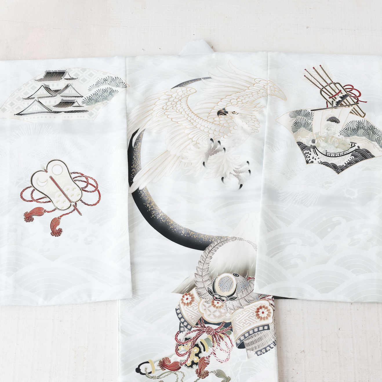 白色に鷹の柄お宮参り撮影用産着