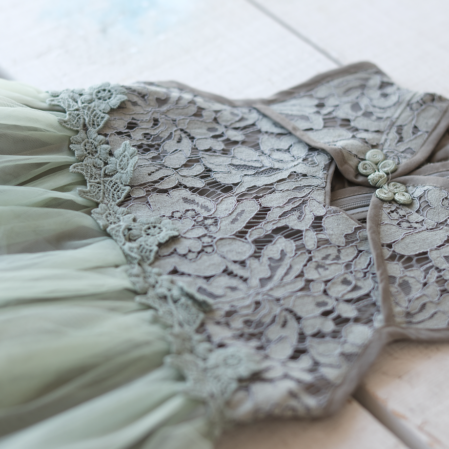 グリーンのドレス