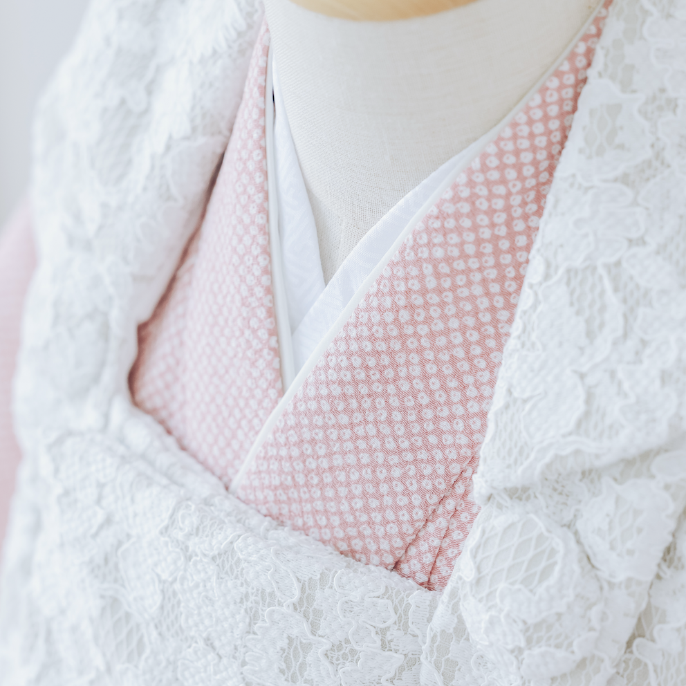 七五三用ピンクの着物とレースの被布