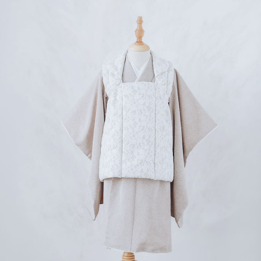 七五三用ブラウンの着物とレースの被布